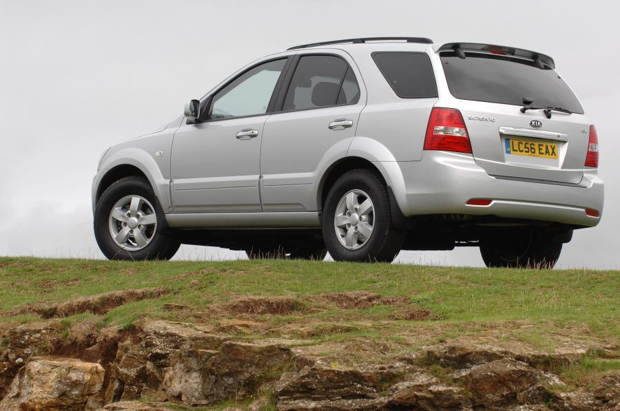  Kia Sorento 2006 года  (фото 15 из 57)